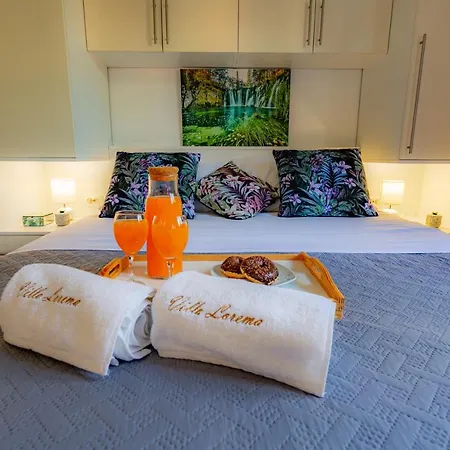 Villa Lorema-Pool,Jacuzzi&5600 Sqm Gated Estate * Sveti Filip i Jakov