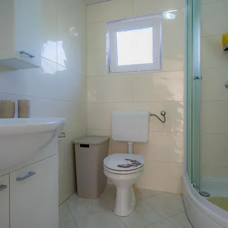 Villa Lorema-pet Friendly On 5000 Sqm Garden,pool, Jacuzzi, Billiard&ps5 Sveti Filip i Jakov