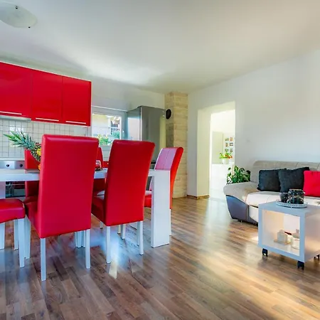 Lorema-pet Friendly On 5000 Sqm Garden,pool, Jacuzzi, Billiard&ps5 *