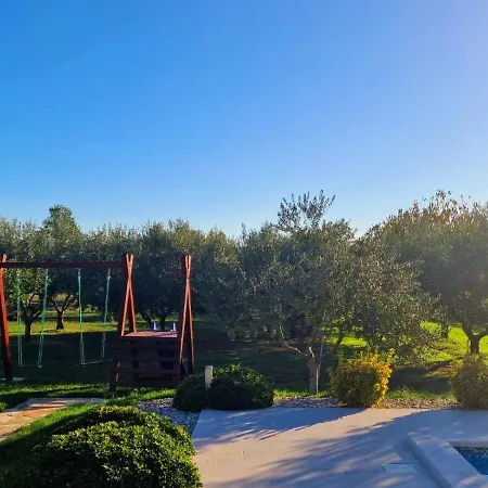 Villa Lorema-pet Friendly On 5000 Sqm Garden,pool, Jacuzzi, Billiard&ps5 *
