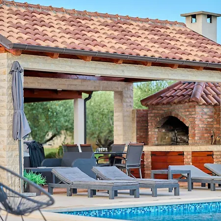 Vila Lorema-pool,jacuzzi&5600 Sqm Gated Estate Sveti Filip i Jakov