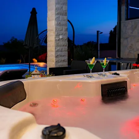 Lorema-pool,jacuzzi&5600 Sqm Gated Estate Vila Sveti Filip i Jakov
