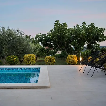 Lorema-pool,jacuzzi&5600 Sqm Gated Estate Sveti Filip i Jakov