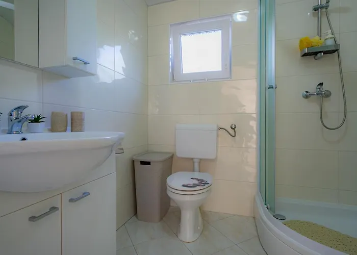 Вилла Lorema-pet Friendly On 5000 Sqm Garden,pool, Jacuzzi, Billiard&ps5 Свети-Филип-и-Яков